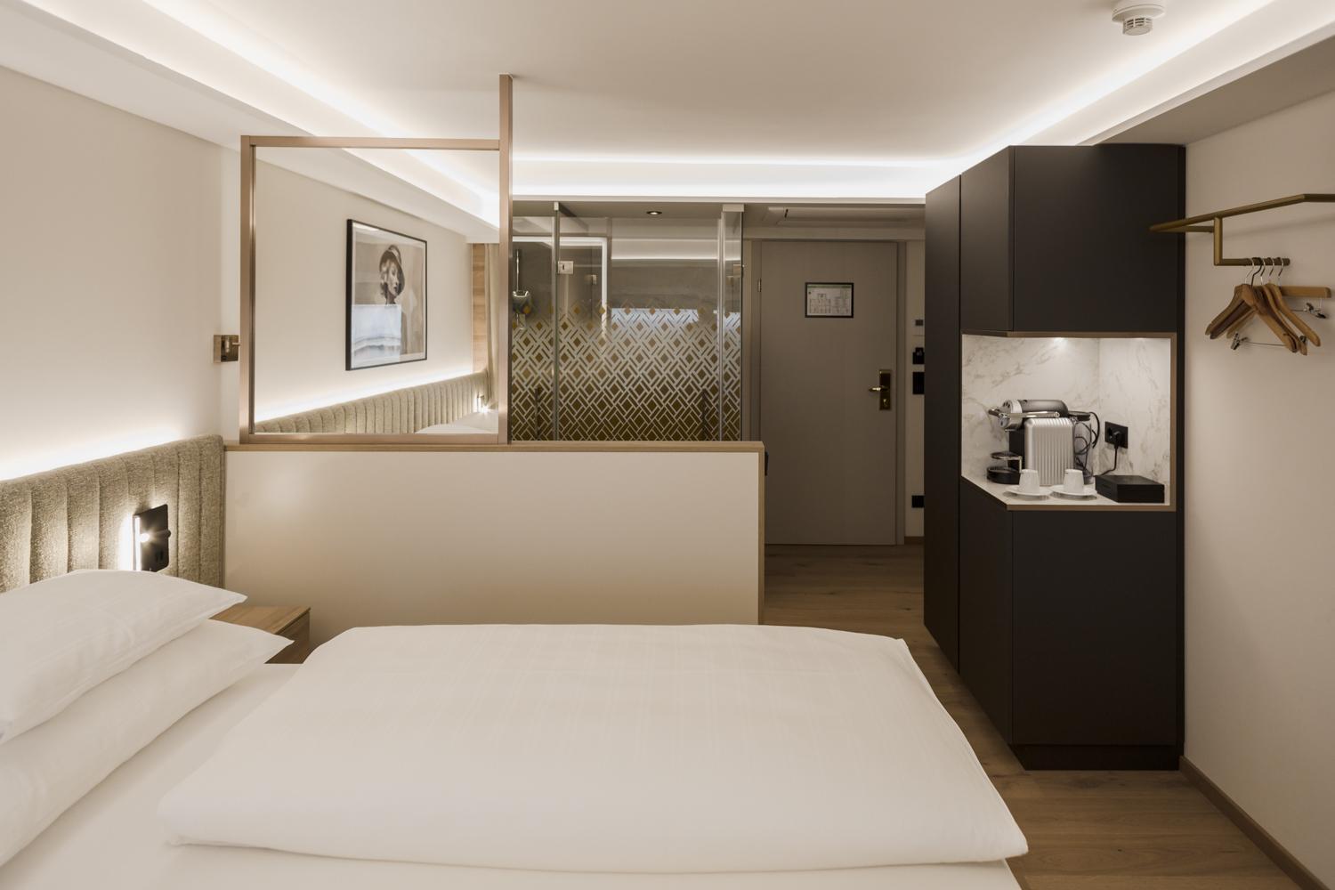 Hotel Schwarzer Baer Линц Экстерьер фото