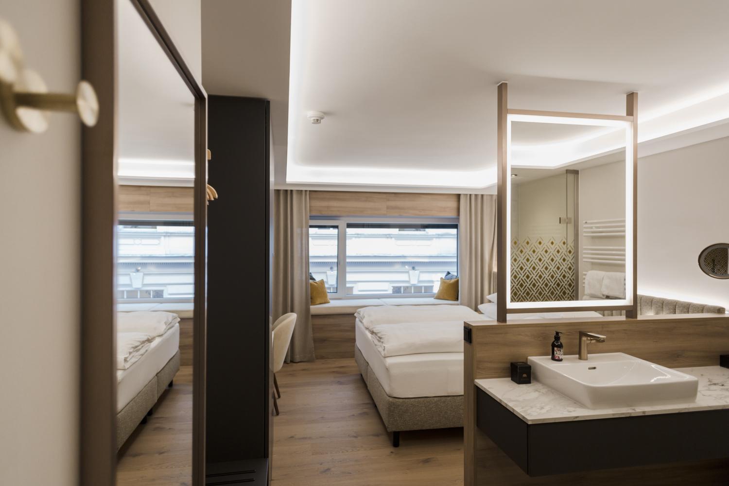 Hotel Schwarzer Baer Линц Экстерьер фото