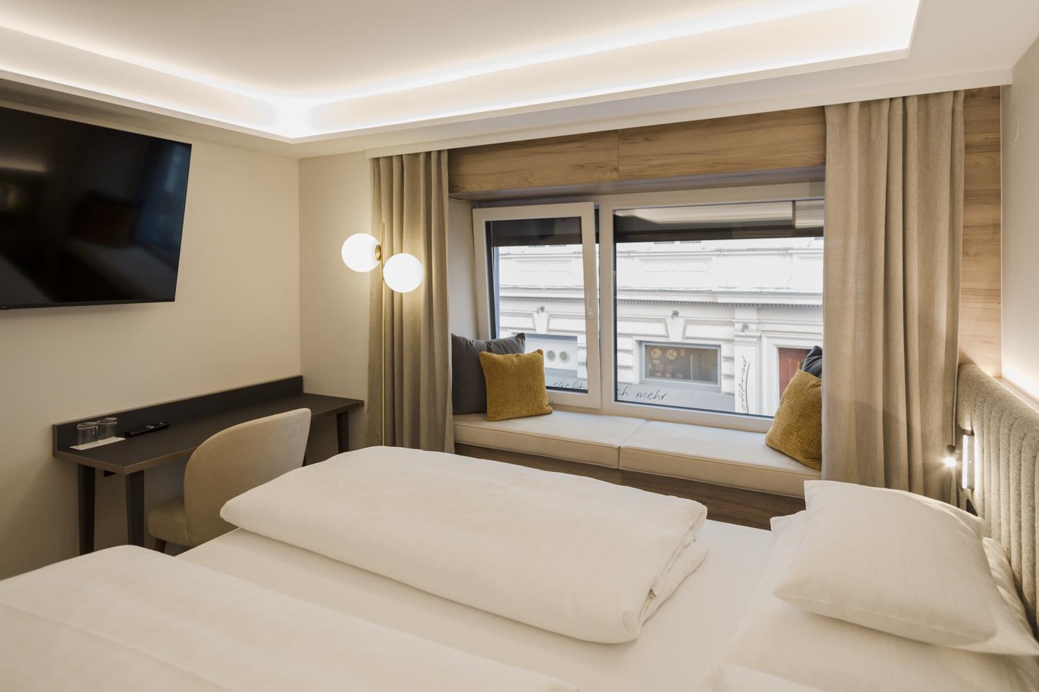 Hotel Schwarzer Baer Линц Экстерьер фото